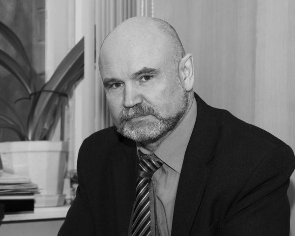 В Центральном государственном архиве поздравили с юбилеем главного археографа отдела научной информации и публикации документов, кандидата философских наук Андрея Владимировича Карташова 