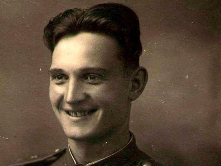 Архивисты к 100-летию со дня рождения летчика, участника Великой Отечественной войны, Героя Советского Союза Петра Ивановича Орлова