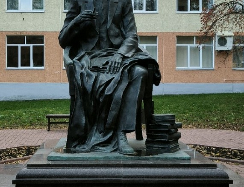 Архивисты к 130-летию со дня рождения выдающегося филолога и мыслителя XX в. М.М. Бахтина