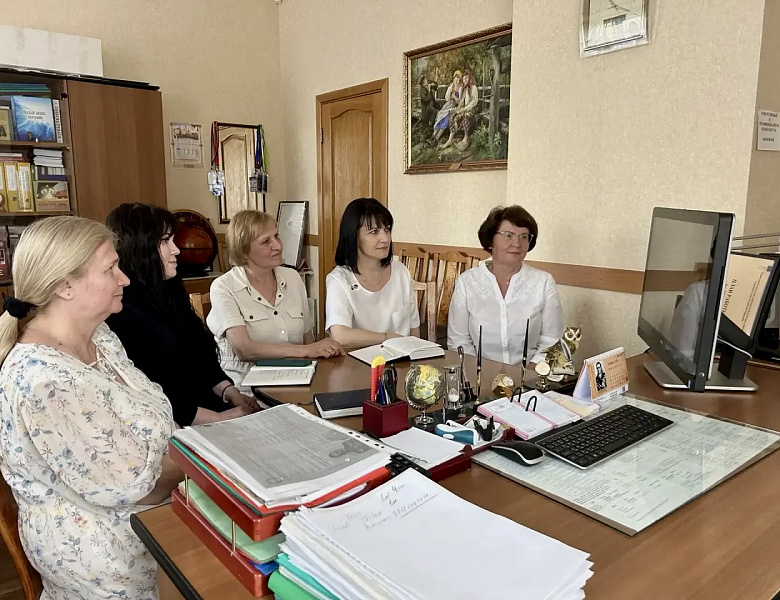 Архивисты приняли участие в работе Круглого стола по теме «Экспертиза ценности и комплектование государственных и муниципальных архивов научно-технической документацией»