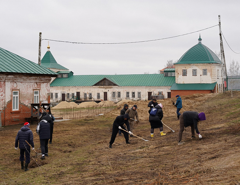 Архивисты приняли участие в ежегодной акции «Всероссийский день заботы о памятниках истории и культуры»