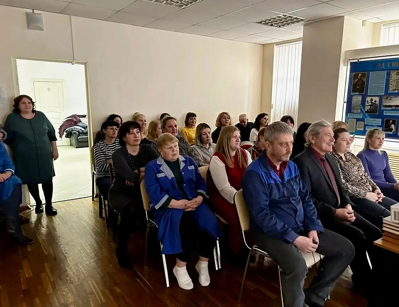 В Центральном государственном архиве Республики Мордовия состоялся «Антитеррористический ликбез» для сотрудников учреждения на тему «#НеТотЗаработок: как вербуют в Интернете».