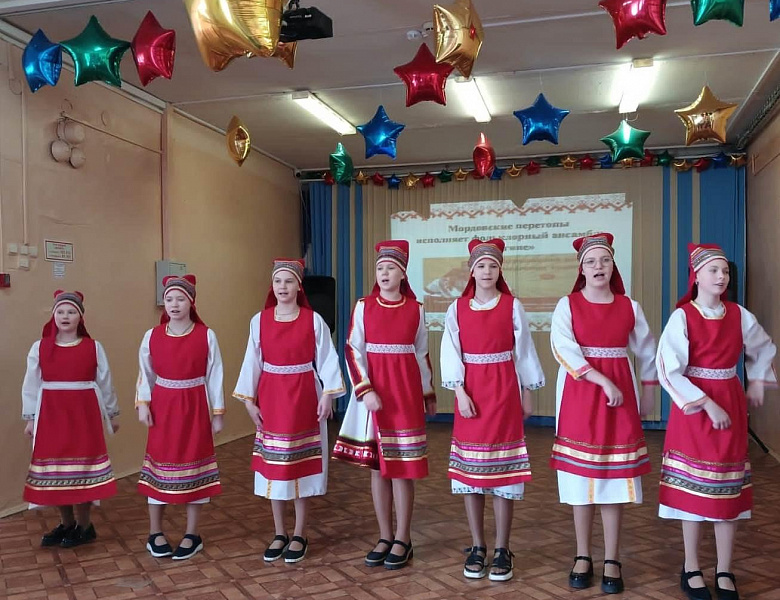 Архивисты приняли участие в Форуме, посвященном Году семьи, Всероссийскому дню мордовских языков и династии Кривошеевых-Горбуновых 